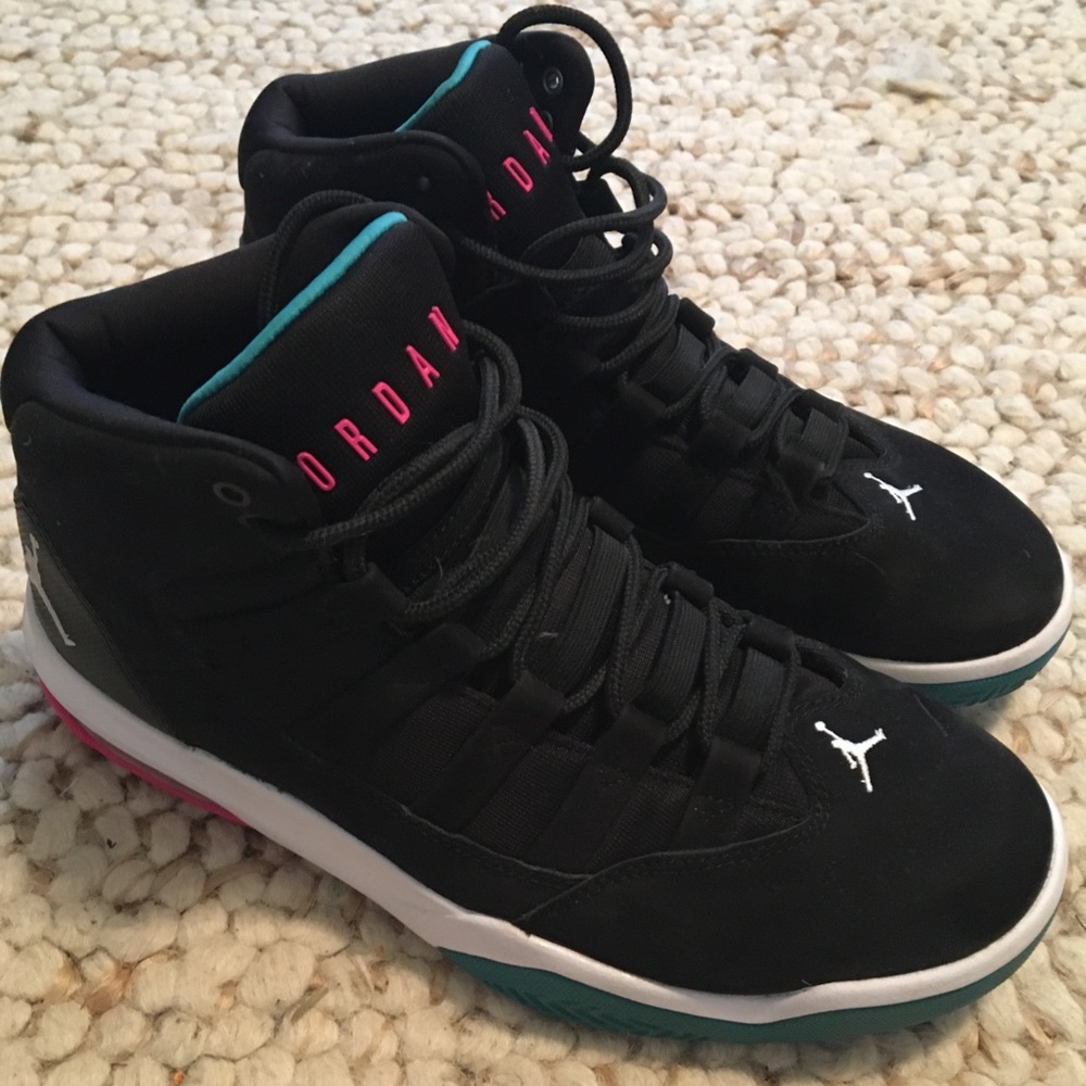 Jordan Max Aura